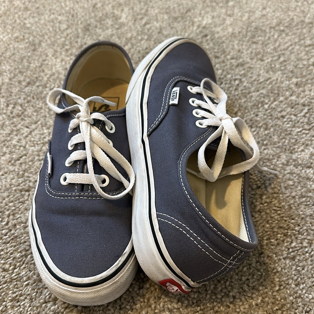 Classic Vans shoes
Women’s size 7
Men’s size 5.5